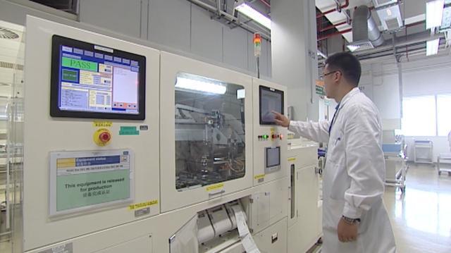 外企守“沪”记② 奥特斯2000余名员工驻厂坚守，保障全球智能手机供应链